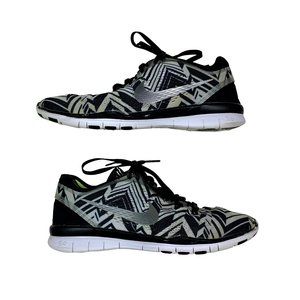 NIKE Free TR Runners